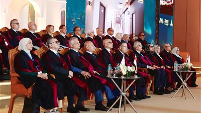 وزير التعليم العالي ورئيس جامعة عين شمس يفتتحان المؤتمر الدولي الـ14