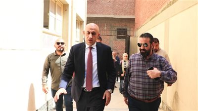 لإنهاء الفترات المسائية.. وزير التعليم يوجه بسرعة إنشاء المبنى الجديد بمدرسة براعم المستقبل بالمرج