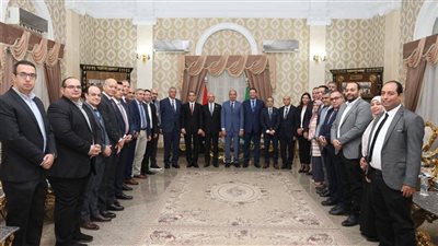 لخدمة 7 ملايين مواطن.. محافظ المنيا يشهد توقيع عقود تقديم خدمات التأمين الصحي الشامل مع المستشفيات الجامعية والقطاع الخاص