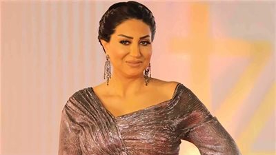 وفاء عامر: استأنفتُ تصوير مسلسل السرايا الصفرا ولم نحدد موعدا نهائيا للعرض