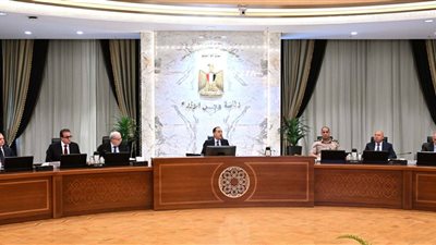 رسميًا.. إيقاف العمل بقرار غلق المحال والمطاعم والمقاهي 11 مساءً