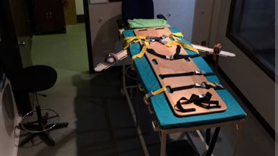 الكرسي الكهربائي والاختناق بالغاز.. واشنطن تعتزم إعادة أساليب قديمة لتنفيذ الإعدامات في الجرائم الفيدرالية 