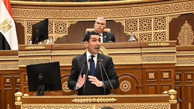 وزير الرياضة: اشتراك بـ50 جنيها لطلاب المدارس يسمح لهم بدخول جميع مراكز الشباب