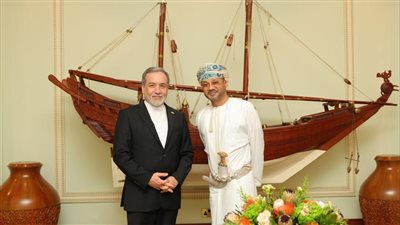 وزير خارجية عُمان: أجريت نقاشًا مثمرًا مع عراقجي حول مضيق هرمز