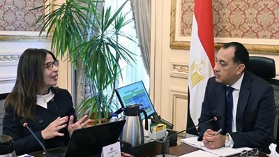  الثقافة في 24 ساعة| رئيس الوزراء يلتقي الوزيرة.. وجيهان زكي تهنئ رمزي يسي بوسام فارس وتلتقي صناع السينما