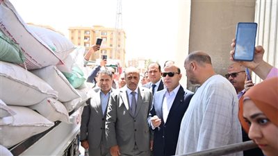الغربية × 24 ساعة| المحافظ يتفقد صوامع القمح بطنطا.. وإصابة شخص في انقلاب جرار زراعي بالمحلة