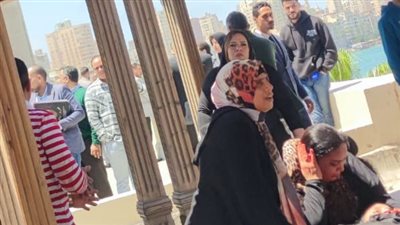 كسر بالجمجمة ونزيف.. ننشر حالة السيدة المصابة إثر انفجار تكييف بمحكمة بالإسكندرية