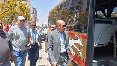 تذكرة موحدة بـ 10 جنيهات.. تشغيل منظومة المواصلات الداخلية رسميًا بمدينة الشروق
