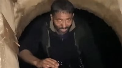 اتمسك جوه البلاعة.. فحص فيديو لحظة سرقة كابلات نت من داخل بلاعة بجوار نادي الإعلاميين بأكتوبر