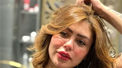 تأجيل محاكمة هدير عبد الرازق في قضية غسيل الأموال لجلسة 24 مايو