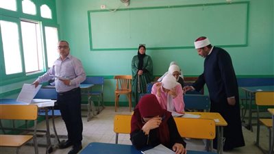 656 طالبًا بأزهر جنوب سيناء يؤدون امتحانات النحو والتفسير والتاريخ والكيمياء