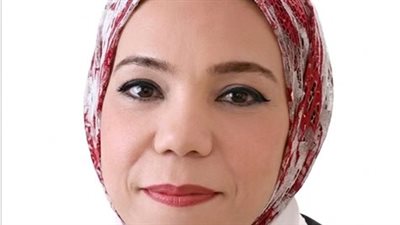 بعد تكريمها من الرئيس السيسي.. عطيات سيد: فخورة بتكريمي ولحظة لن أنساها