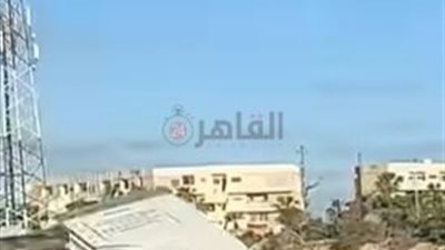 مصرع سائق وإصابة مساعده في انقلاب سيارة نقل إثر اصطدامها بالحاجز الخرساني بمطروح