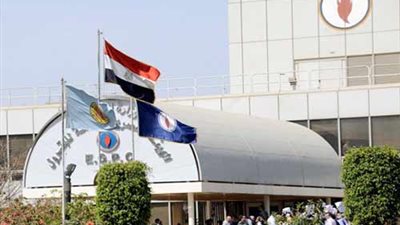 إهانات متكررة.. شكوى داخل هيئة البترول تتهم نائب الرئيس التنفيذي لهيئة البترول للشؤون القانونية بالتعدي على 4 محامين وتهديدهم وظيفيًا