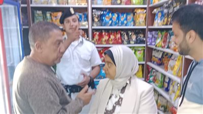 حملة مكبرة للتفتيش على المحلات بحي وسط الإسكندرية وتحصيل 11 ألف جنيه غرامات