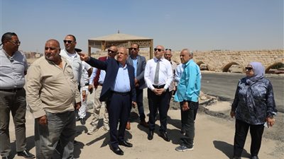 بعد إزالة الكوبري.. محافظ القاهرة يتفقد تطوير منطقة السيدة عائشة وسور مجرى العيون لتحويلها إلى مقصد سياحي