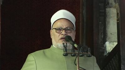 خطيب الجامع الأزهر: يجب عدم تضيع أوقات العمل وتعطيل مصالح العباد بحجة العبادة