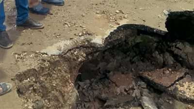 مياه سوهاج: كسر خطي مياه في طما بسبب سوء حالة التربة