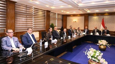 ياسر قمر: اجتماع وزير الرياضة باللجنة الأولمبية مثمر.. وهدفنا منافسة المنتخبات الوطنية عالميًا