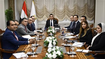 وزير الشباب والرياضة يبحث استضافة مصر لدورة الألعاب الإفريقية 2027 مع الاتحاد الإفريقي