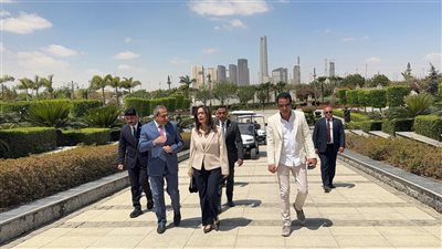 جولة ميدانية لـ وزيرة الثقافة في رحاب مدينة الفنون والثقافة بالعاصمة الجديدة |صور