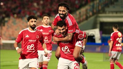 لقطات من احتفال زيزو والشحات بالهدف الثاني في مباراة إنبي 