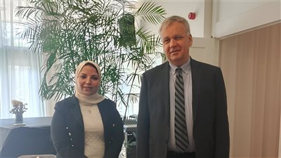 السفير الألماني في مصر لـ القاهرة 24: نوسع استقدام العمالة الماهرة.. ويعجبني في المطبخ المصري الملوخية والطعمية