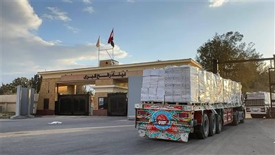الهلال الأحمر يرسل أكثر من 3 آلاف طن مساعدات إنسانية شاملة لدعم الفلسطينيين في غزة 