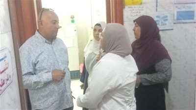 بعد رصد عدة مخالفات.. إحالة 13 من العاملين بالوحدة الصحية بكفر المصيلحة في المنوفية للتحقيق