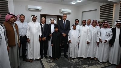 محافظ جنوب سيناء يعلن مشروعات جديدة لتطوير دهب والحفاظ على طابعها السياحي