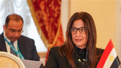 وزيرة الثقافة    