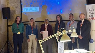 فوز منة الله شاكر طالبة امتياز بطب قصر العيني بالمركز الأول في مسابقة Falling Walls Lab Cairo وتأهلها لبرلين
