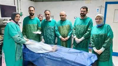 بطول 10 سم.. استخراج مسمار معدني من أمعاء صغيرة بمستشفى جامعة الزقازيق