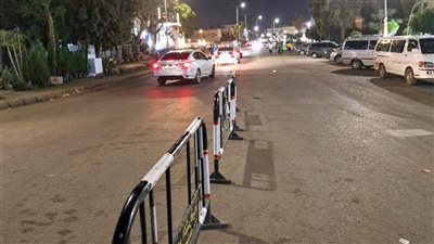 جهاز العاشر من رمضان يستجيب لشكاوى المواطنين بشأن تكدس سيارات السرفيس أمام شبكة المياه