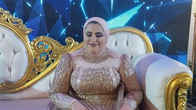 الشابة هالة فكري