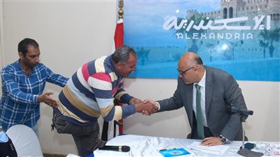 لقاء محافظ الإسكندرية 