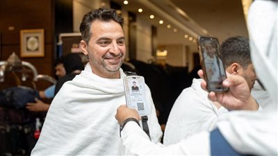 مع اكتمال تفويج حجاج السياحة.. البطاقة الذكية تسهل تنقلاتهم وتضمن حصولهم على الخدمات بالمشاعر المقدسة | صور