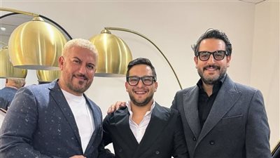 بصورة رفقة فائق حسن.. خالد الذهبي ينفي شائعة انفصال أصالة وزوجها