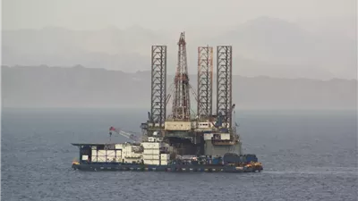 قرار جمهوري بالترخيص لوزير البترول للتعاقد على تنمية واستغلال منطقة شرق جمسة البحرية بخليج السويس