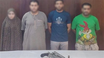 ضبط تشكيل عصابي مكون من 4 أشخاص لاتهامهم بسرقة كروت الفيزا من المواطنين بالمرج