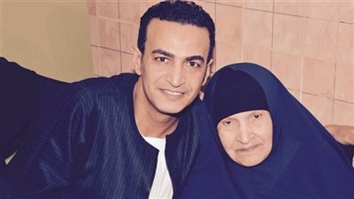 سمسم شهاب يكشف تطورات الحالة الصحية لوالدته: خضعت لبتر كامل في الساق اليمنى