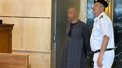 المتهم بقتل جاره في العياط لابتزازه بفيديو مخل: أنا مدخلتش مدارس وعلاقتي بمراتي زي الفل | تحقيقات