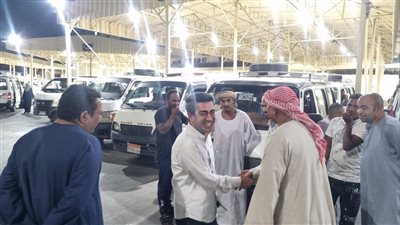 انتظام حركة النقل الداخلي بمواقف الأقصر تزامنا مع احتفالات عيد الأضحى