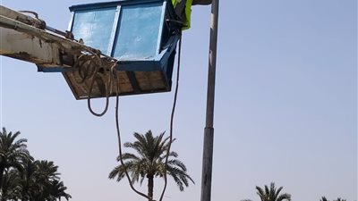 محافظ الجيزة: تطوير كوبري والي بالمنيب.. وزراعة 20 عمود إنارة بالعياط ورفع نقطة فرز قمامة بالهرم