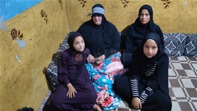 أرملة عامل لقي مصرعه خلال حصاد القمح بالمنوفية تستغيث: عايزة معاش ولدي 4 بنات.. أروح بيهم فين؟