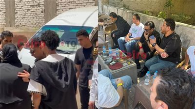 باس راسها.. رضا البحراوي يواسي والدة حمو بيكا قبل تشييع جثمان زوجها إلى مثواه الأخير