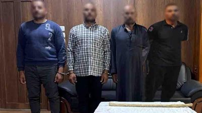 خلاف على شراء أحد المنازل.. ضبط مزارع وأولاده لتعديهم على آخر ووالدته بالضرب بعصا خشبية بالبحيرة