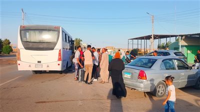 محافظة الوادي الجديد تدفع بوسائل نقل إضافية على خط باريس الخارجة