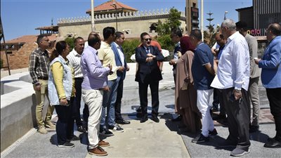 بعد الحريق.. محافظ بورسعيد يوجه بمراجعة شاملة لاشتراطات السلامة بكافتيريات الشاطئ