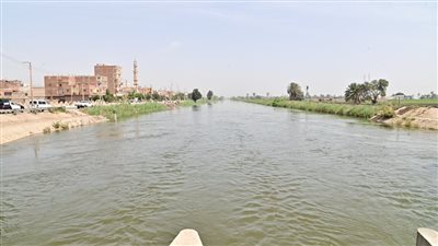 وزير الري يوجه باستمرار أعمال التطهير بنهر النيل وترعة الإبراهيمية